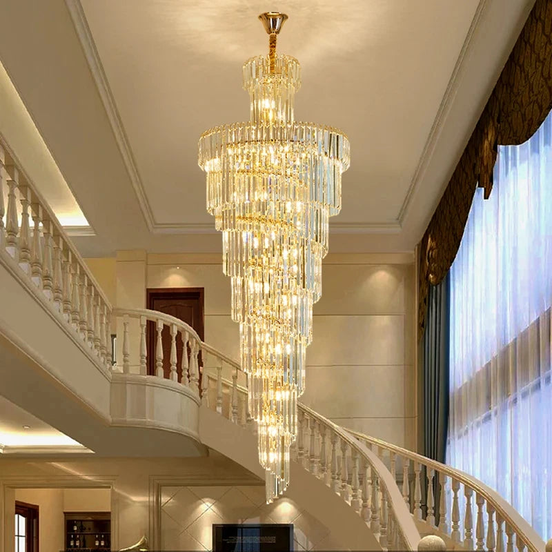 Lustre cascade cristal doré escalier