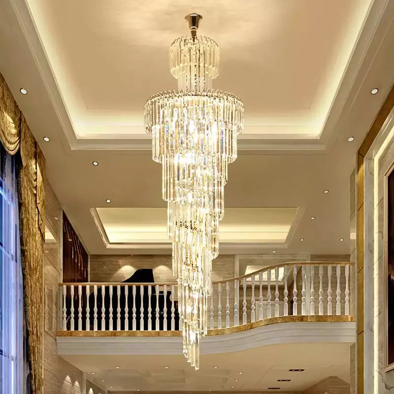 Lustre cascade cristal doré escalier