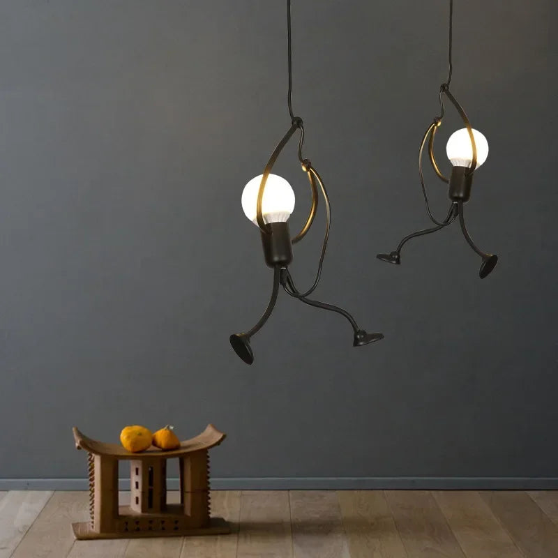 Suspension Petit homme en fer