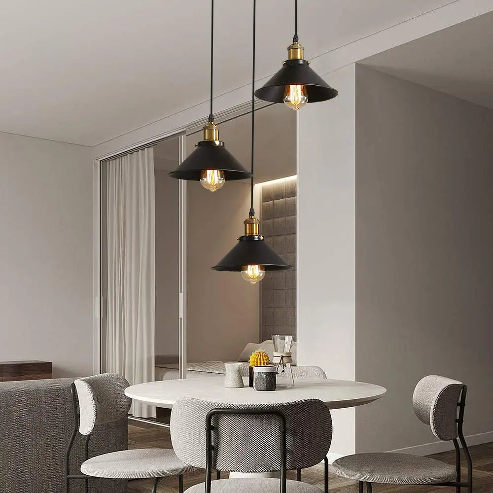 Suspension industrielle noire vintage